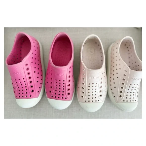 Native Shoes - Picture 2 of 4